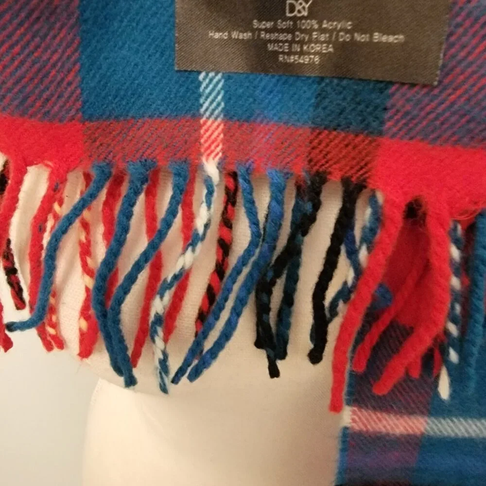 D & Y Fringed Scarf Softer Than Cashmere Unisex Red‎ Plaid